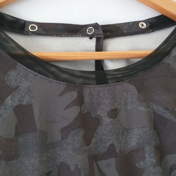 Zella Women's Short Set Large Camo Performance Workout Gym Athletic Comfortable - Picture 11 of 12